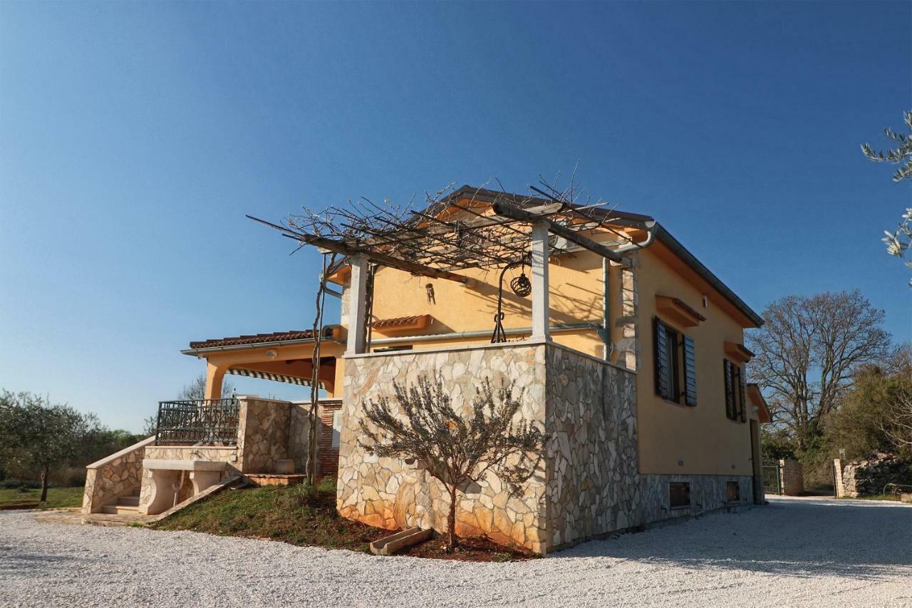 Casa Vesna Villa โรวีน ภายนอก รูปภาพ